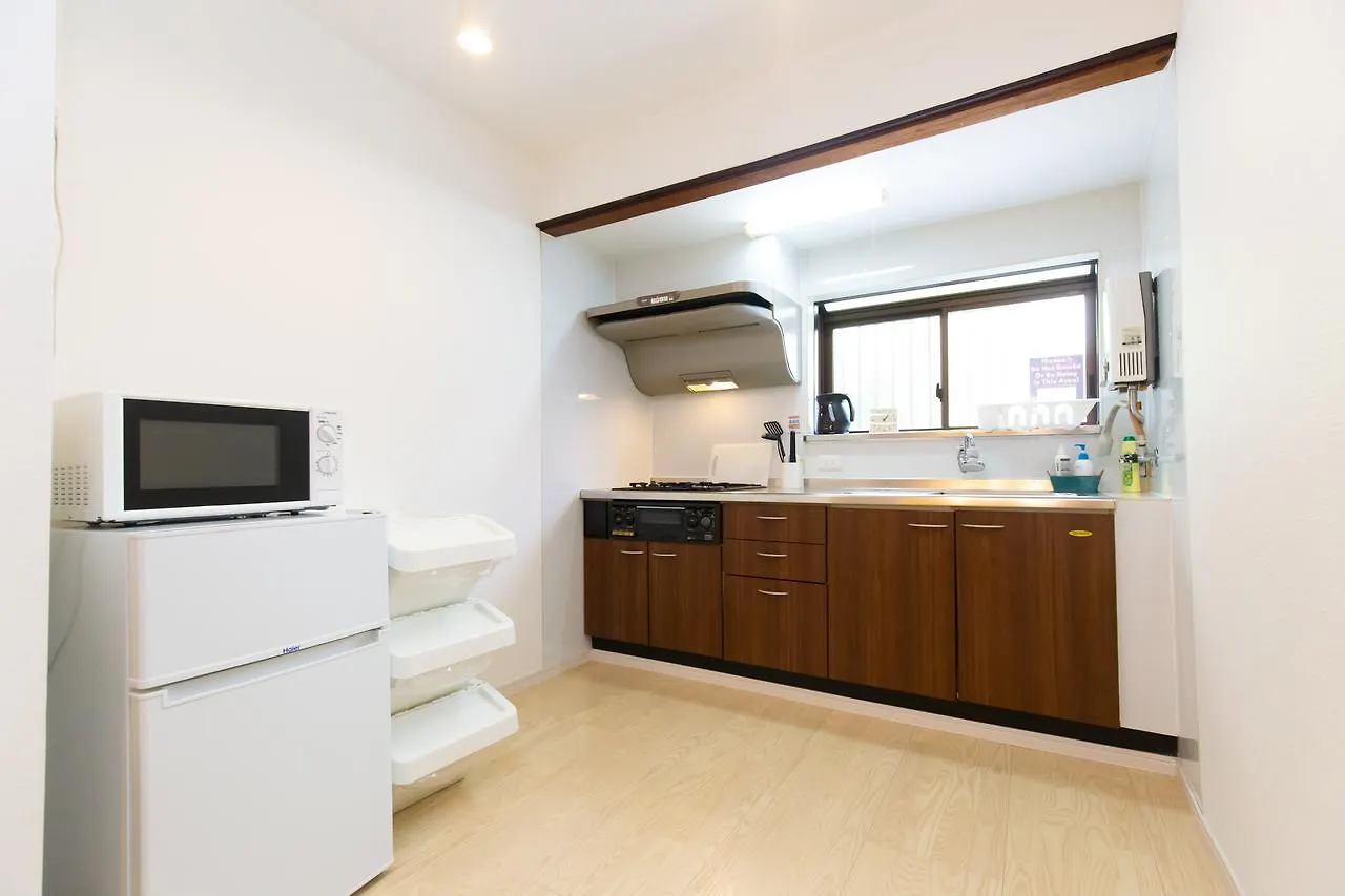 Ty House Shin-Osaka Lägenhet 0*, Osaka